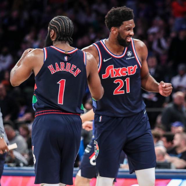 哈登不谈数据只想赢球 双核变默契冲冠更有底气